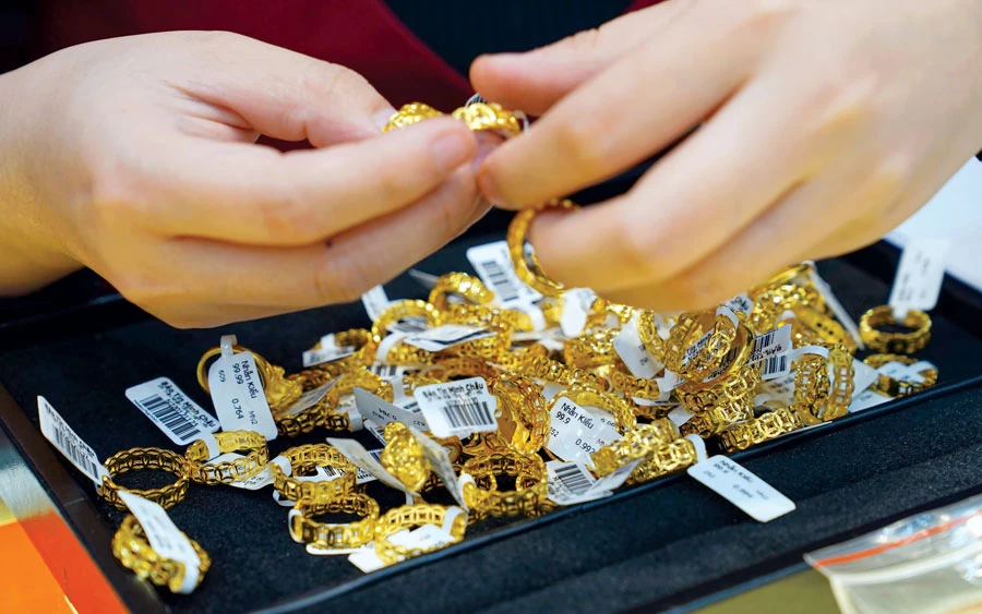 Bộ Công Thương quản thị trường vàng liệu có hợp lý? 