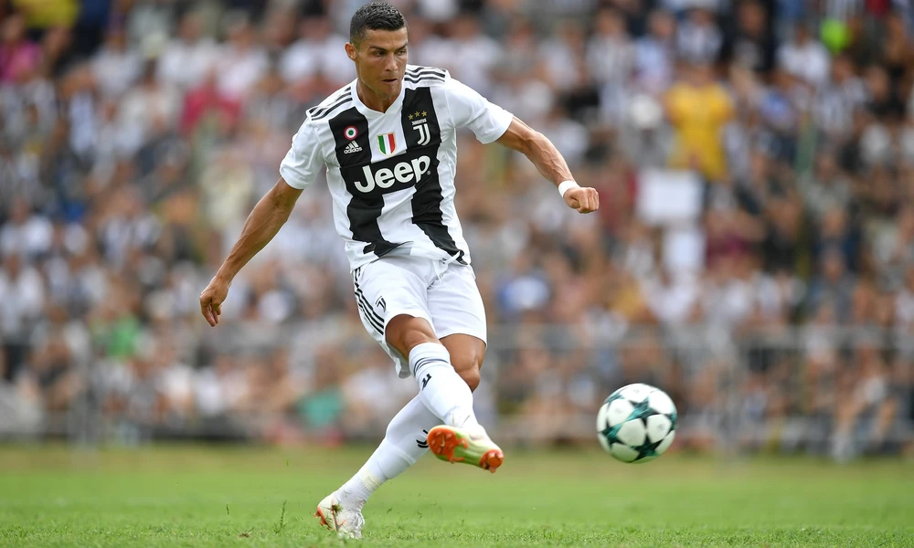 Trận Ronaldo ra mắt ở Juventus thu hút 2,3 triệu khán giả Ý