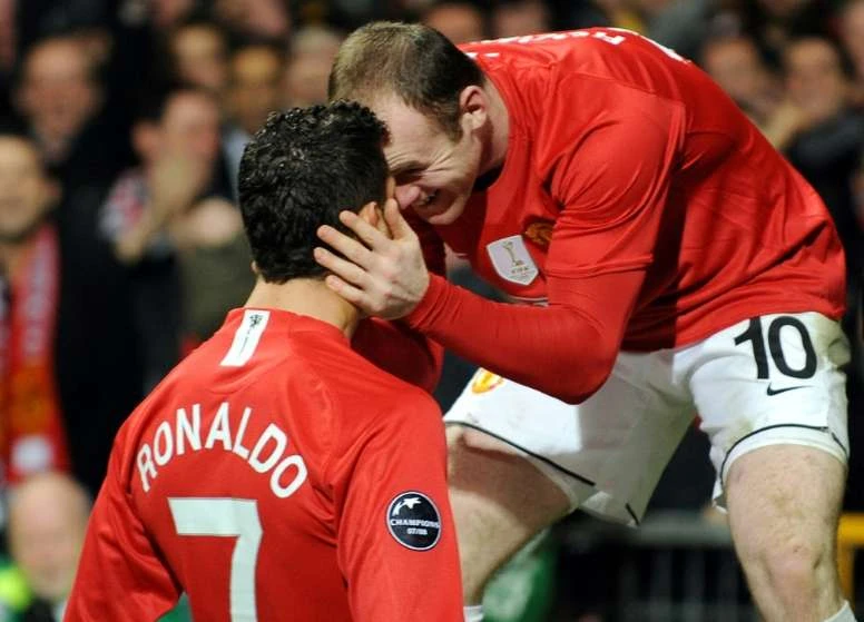 Rooney: 'Bất chấp tình bạn với Cristiano, tôi sẽ chọn Messi'