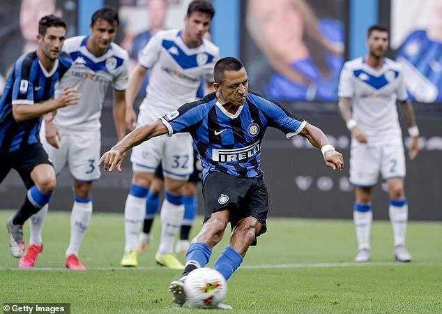 Alexis Sanchez trong màu áo Inter