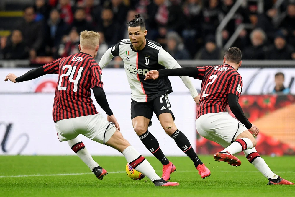 Ronaldo phải vượt qua hàng thủ khó nhằn của AC Milan