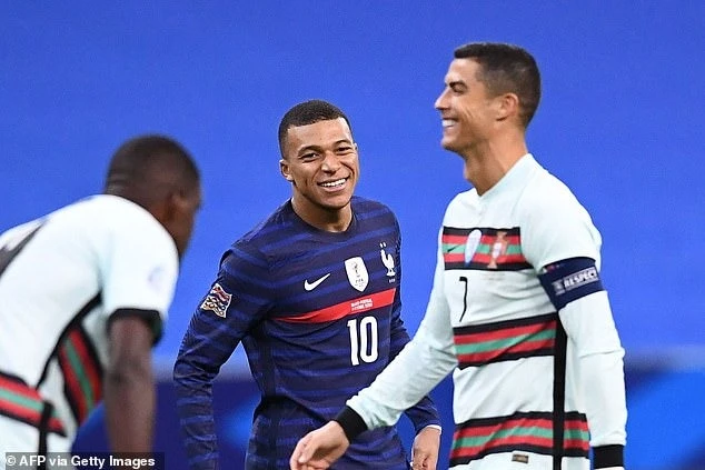 Ronaldo luôn đen đủi trước khung thành tuyển Pháp
