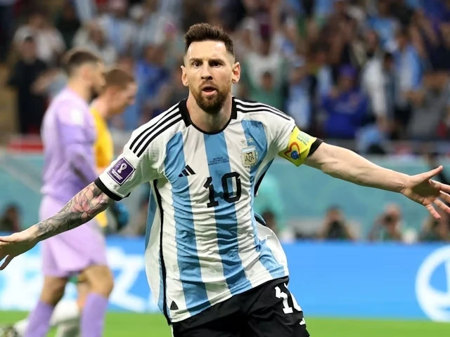 Leo Messi càng đá càng hay