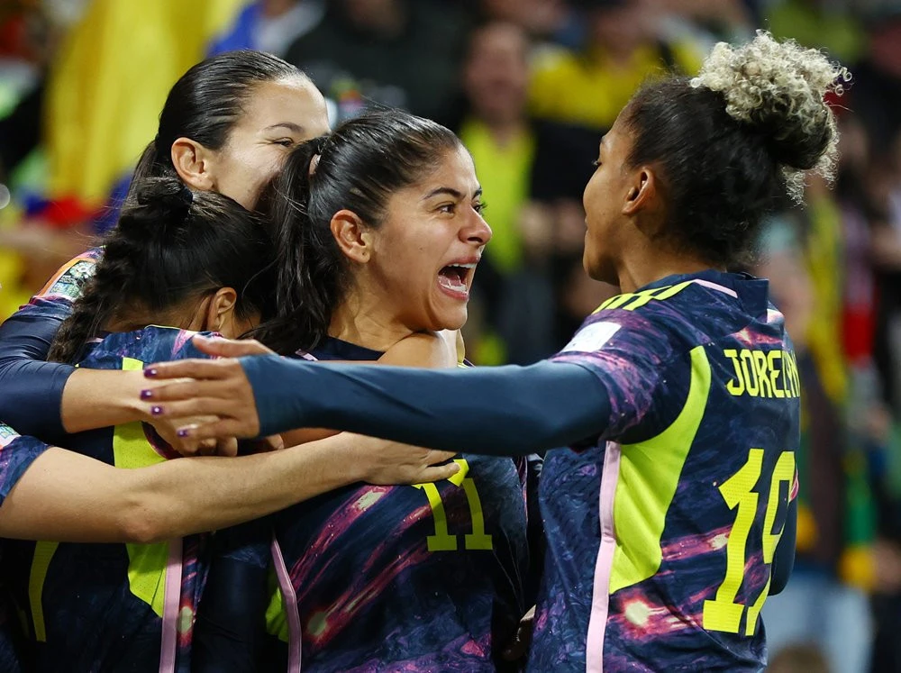 Colombia thể hiện đẳng cấp trước Jamaica để đoạt vé vào tứ kết