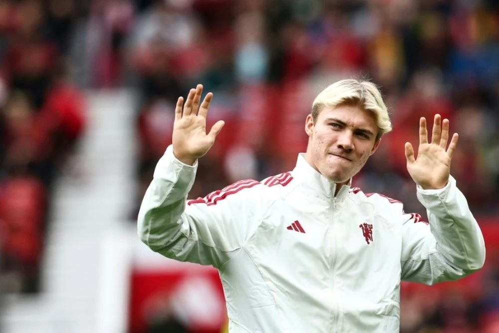 Tiền đạo người Đan Mạch Hojlund sẽ ra mắt ở Emirates