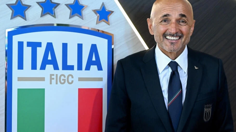 Tân HLV Luciano Spalletti bắt đầu công việc với tuyển Italia