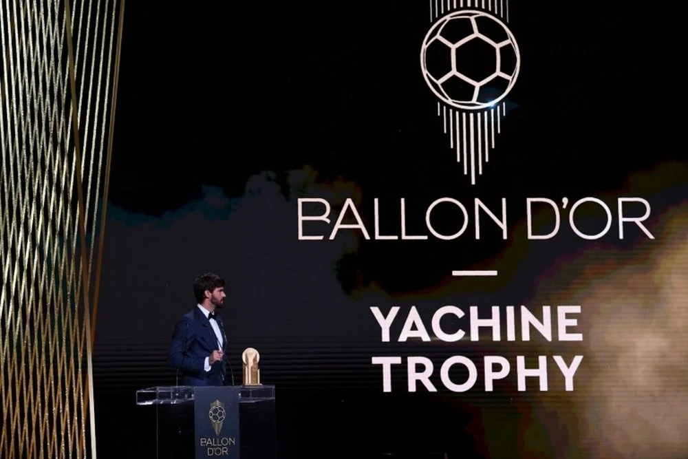 Ban tổ chức Quả bóng vàng công bố 10 đề cử Yashin Trophy