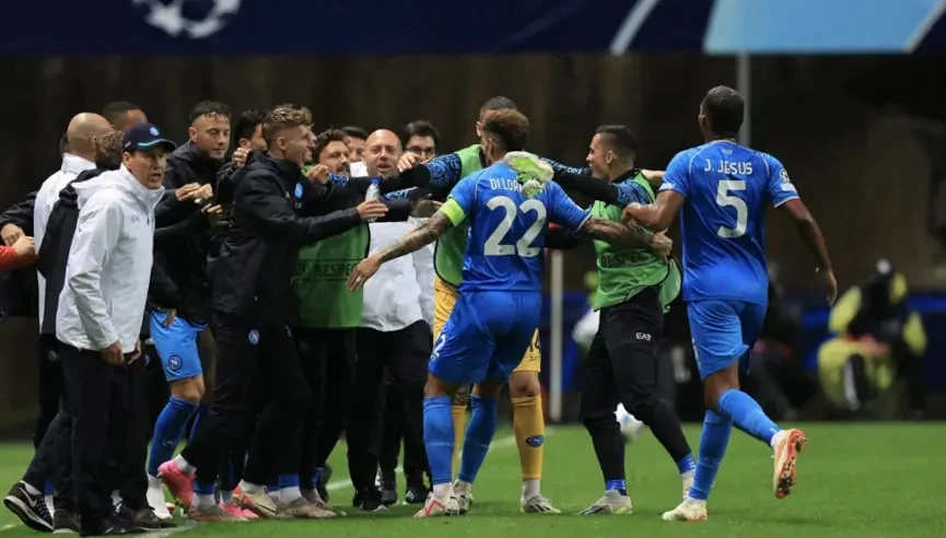 Napoli ăn mừng chiến thắng chật vật trên sân Braga