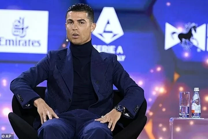 Cristiano Ronaldo đã gợi lên một chủ đề đầy tranh cãi