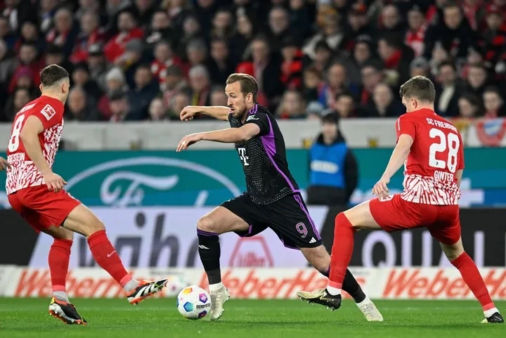 Harry Kane im tiếng khi Bayern bị Freiburg cầm hòa 2-2