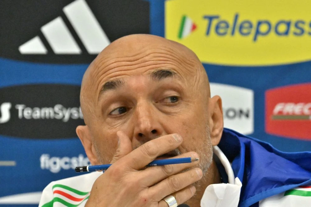 HLV Luciano Spalletti thử nghiệm cho đấu trường EURO 2024
