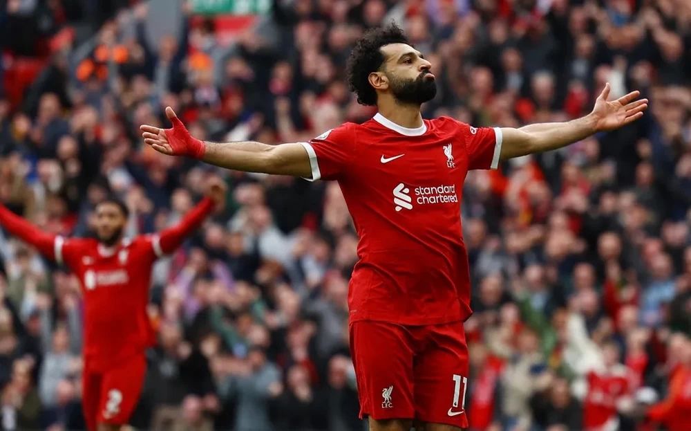 Mo Salah tỏa sáng với bàn thắng ấn định tỷ số 2-1