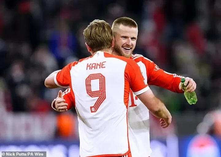 Eric Dier và Harry Kane ăn mừng chiến thắng trước Arsenal