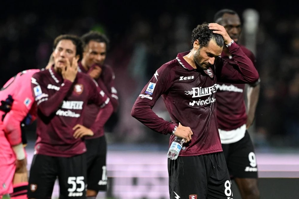 Nỗi buồn rớt hạng của Salernitana sau trận thua Frosinone