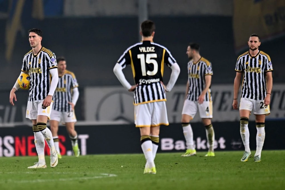 Juventus đang cân đối đội hình