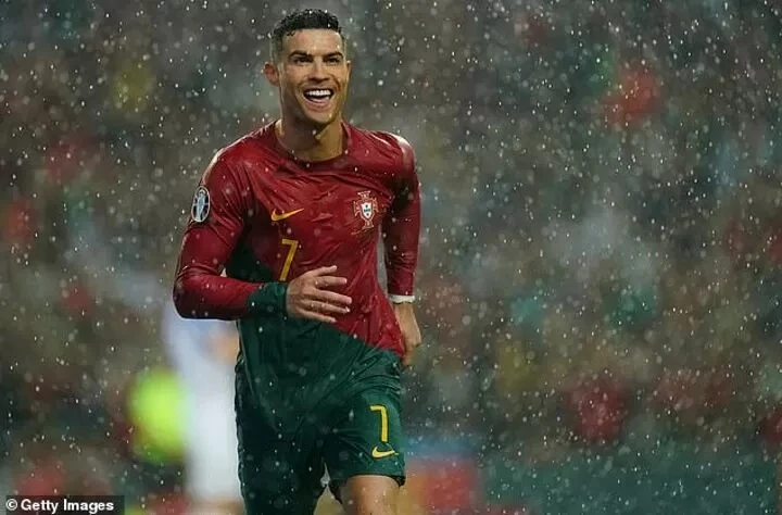 Ronaldo nêu kỷ lục lần thứ 6 dự EURO