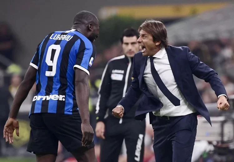 HLV Antonio Conte và tiền đạo Romelu Lukaku khi còn ở Inter Milan