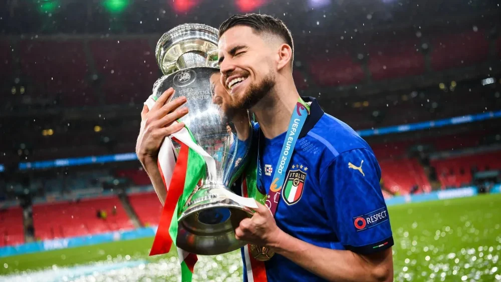  Jorginho thắng Champions League với Chelsea và vô địch EURO với Italia vào năm 2021