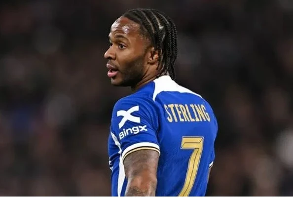 Raheem Sterling đưa ra tuyên bố sau khi bị Chelsea loại khỏi trận mở màn gặp Man City