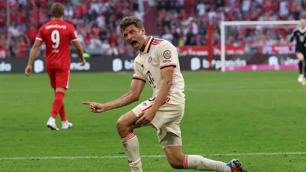 Thomas Muller lập kỷ lục về số trận đấu cho Bayern Munich