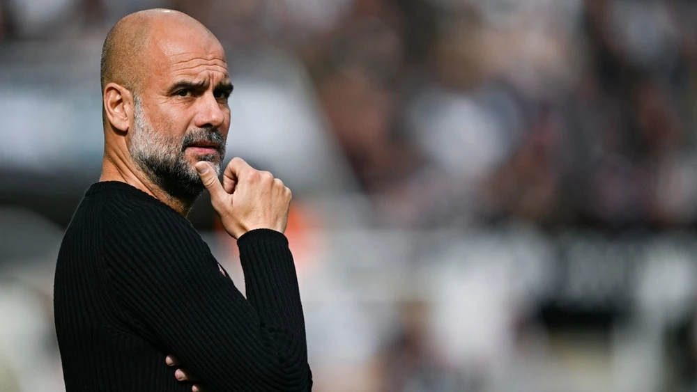 Pep Guardiola chỉ trích Ban tổ chức Premier League 