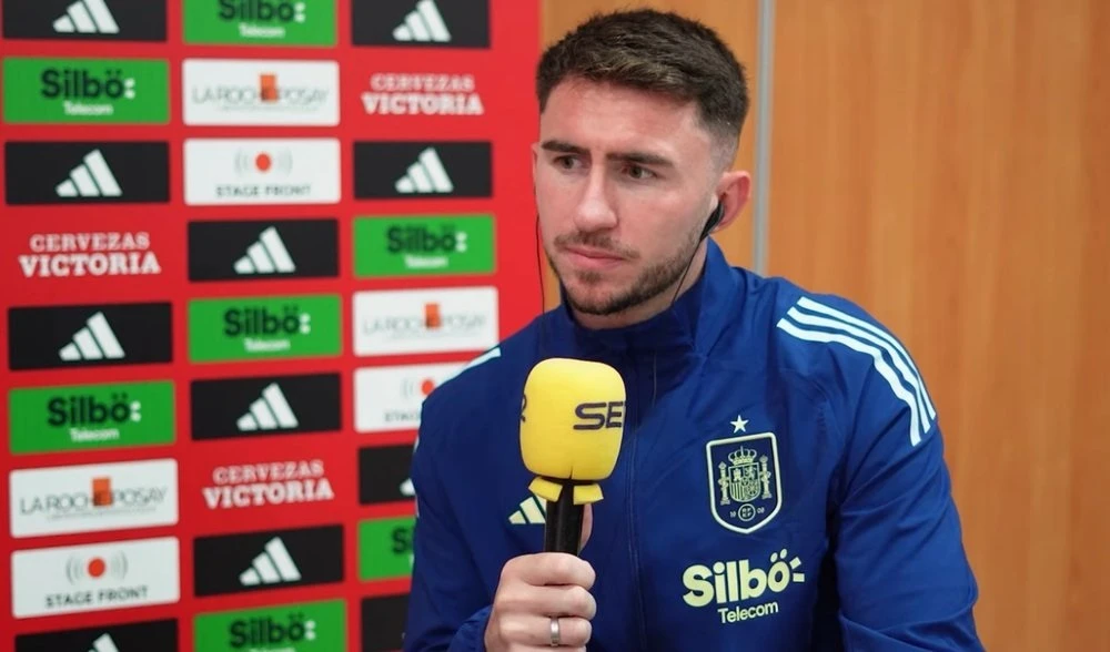 Aymeric Laporte tiết lộ trong buổi họp báo của tuyển tây Ban Nha