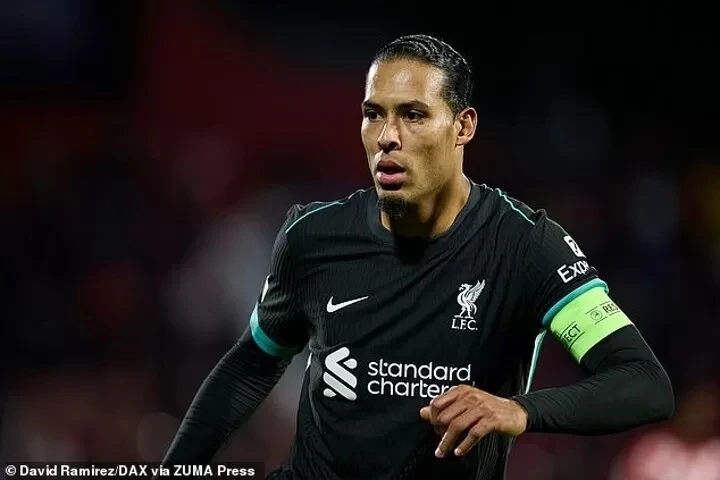 Virgil van Dijk chơi nhiều phút nhất Premier League