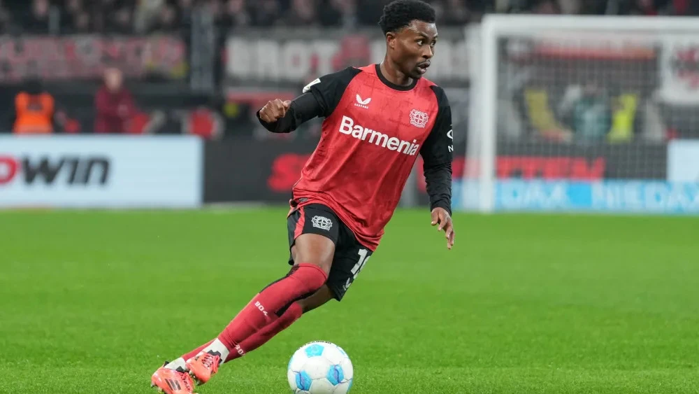 Nathan Tella có thừa sự quyết tâm nhưng phong độ chưa thực sự tốt ở Bayer Leverkusen