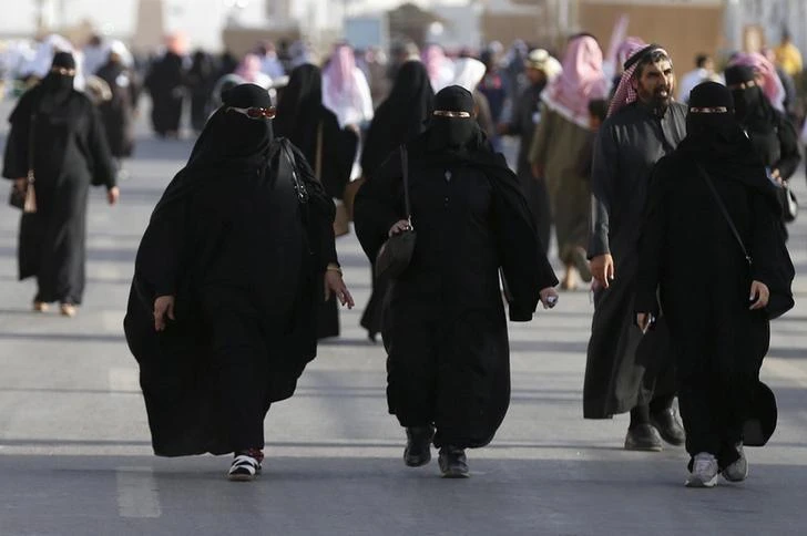 Phụ nữ Saudi Arabia vẫn thiếu những quyền cơ bản. Ảnh: REUTERS