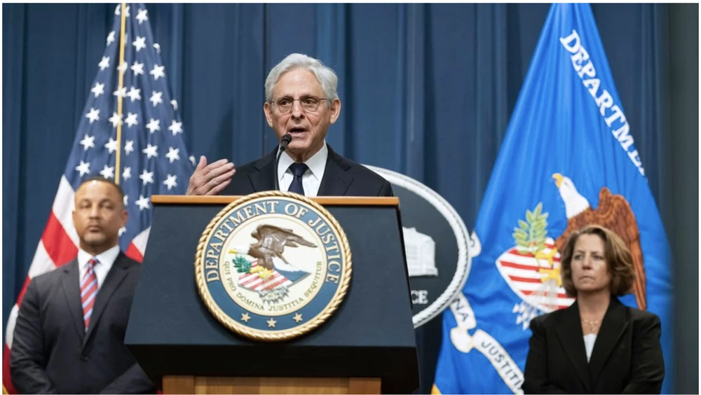 Bộ trưởng Tư pháp Mỹ Merrick Garland họp báo về vụ phá vỡ chuỗi cung ứng tiền chất fentanyl bên trong lãnh thổ Mỹ. Ảnh: AP