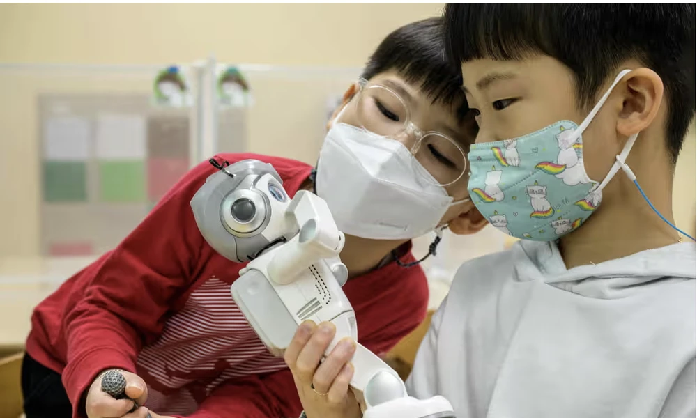 Robot cỡ nhỏ từng được dùng làm công cụ hỗ trợ giảng dạy ở các trường mẫu giáo Hàn Quốc. Ảnh : Getty Images