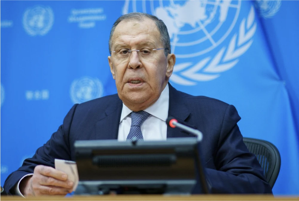 Ngoại trưởng Nga Sergei Lavrov kêu gọi triệu tập phiên họp khẩn của Hội đồng Bảo an Liên hợp quốc vào ngày 25-1. Ảnh: CNN