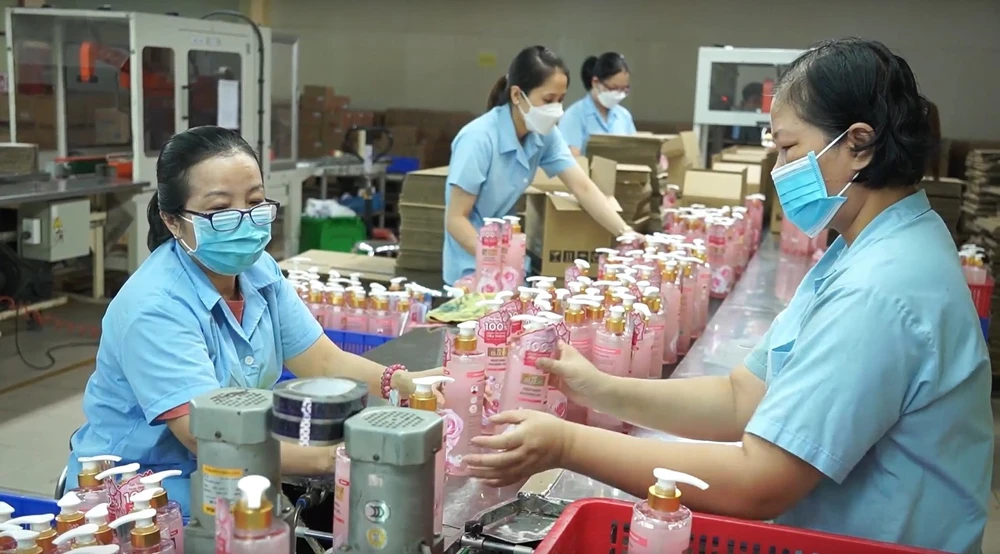 Sản xuất sản phẩm xanh tại Công ty Cổ phần Mỹ phẩm Sài Gòn