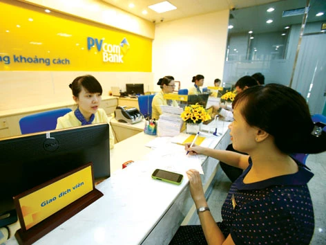 PVcomBank tặng tới 0,3% lãi suất cho khách hàng