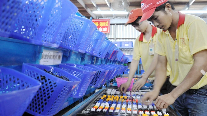 Nhiều doanh nghiệp Việt không lớn nổi do phải chịu quá nhiều chi phí không tên và thủ tục phức tạp
