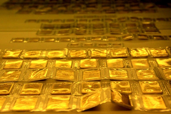 Giá vàng thế giới lên sát ngưỡng 1.300 USD/ounce​
