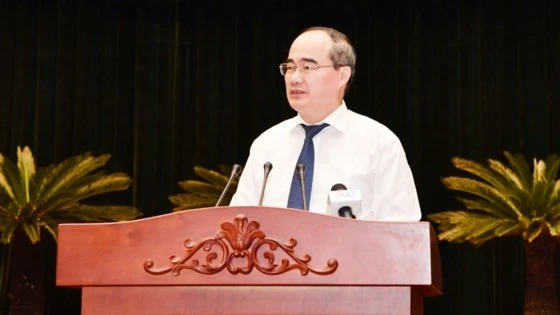 Bí thư Thành ủy TPHCM Nguyễn Thiện Nhân phát biểu khai mạc Hội nghị. Ảnh: VIỆT DŨNG