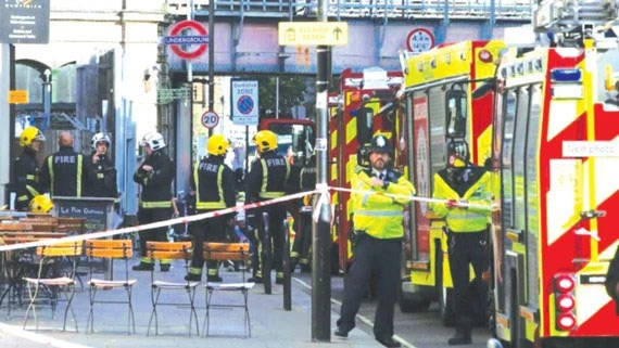 Vụ nổ bom tại ga tàu ngầm ở London: Bắt nghi can thứ 3