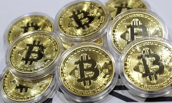 Giá trị Bitcoin lần đầu tiên phá mốc 5.000 USD