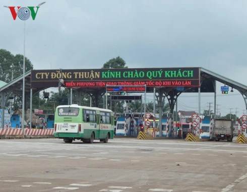 Trạm thu phí BOT Biên Hòa vẫn tiếp tục xả trạm.