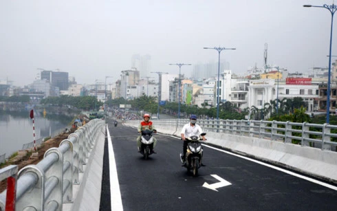 TPHCM: Thông xe cầu kết nối Nguyễn Tri Phương và Đại lộ Võ Văn Kiệt
