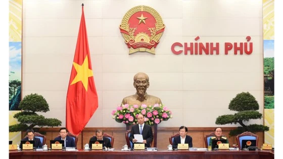 Thủ tướng Chính phủ Nguyễn Xuân Phúc cùng các Phó Thủ tướng tại phiên họp Chính phủ thường kỳ tháng 10-2017. Ảnh: VGP