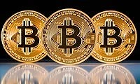 Bitcoin: Trong một đêm 'bay' 20 tỷ USD trên thị trường