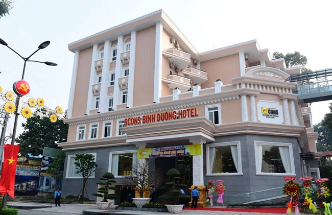 Khách sạn Bcons Bình Dương trong ngày khai trương.