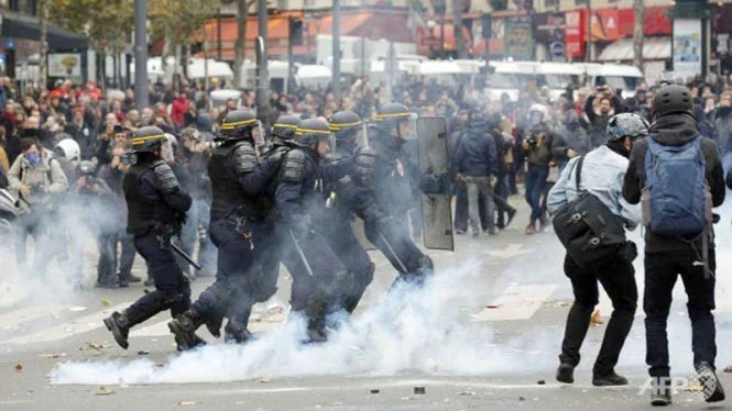 Pháp: Biểu tình biến thành bạo động