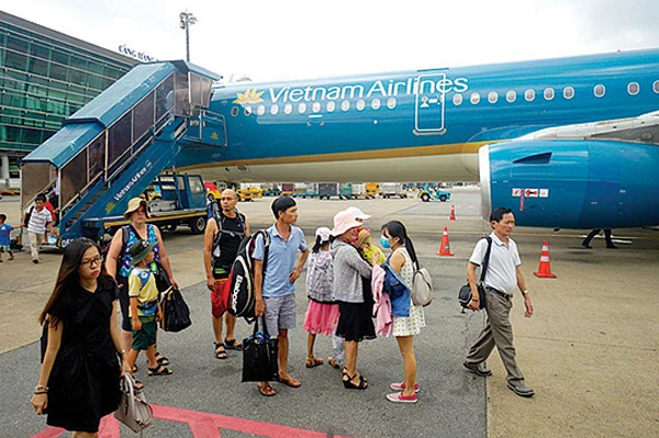 116.000 tỷ đồng xây dựng, nâng cấp 3 sân bay Long Thành, Nội Bài, TSN
