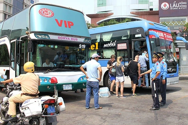 Yêu cầu TPHCM, Hà Nội tăng cường xử lý xe khách vi phạm
