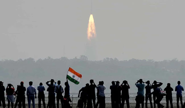 Ấn Độ triển khai chương trình đưa phi hành gia vào vũ trụ năm 2022
