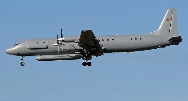 Máy bay trinh sát Nga bị bắn rơi ở Syria
