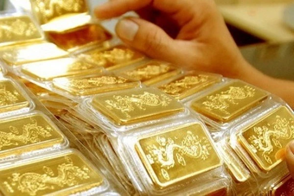 Giá vàng SJC cao hơn thế giới 2,76 triệu đồng/lượng